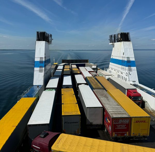 pexels-petra-nesti-1766376-26569137